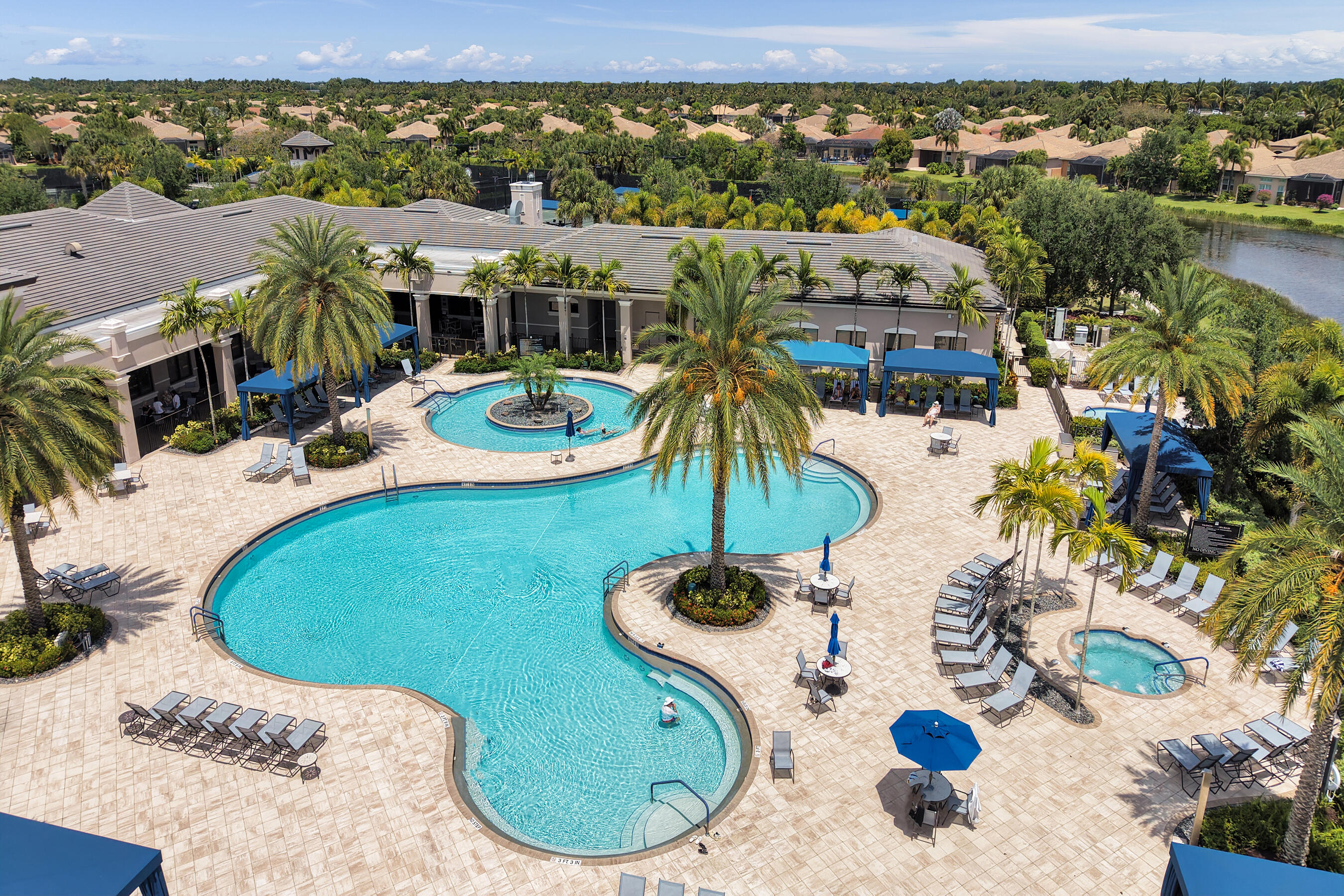 VALENCIA COVE - Residential