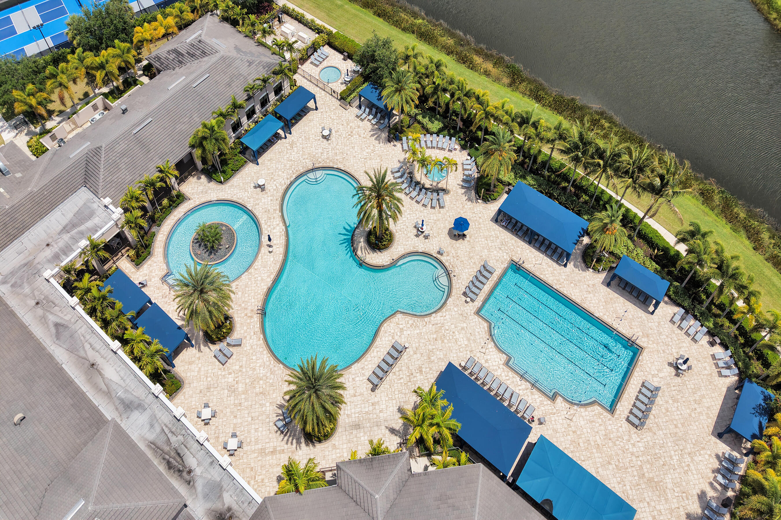 VALENCIA COVE - Residential