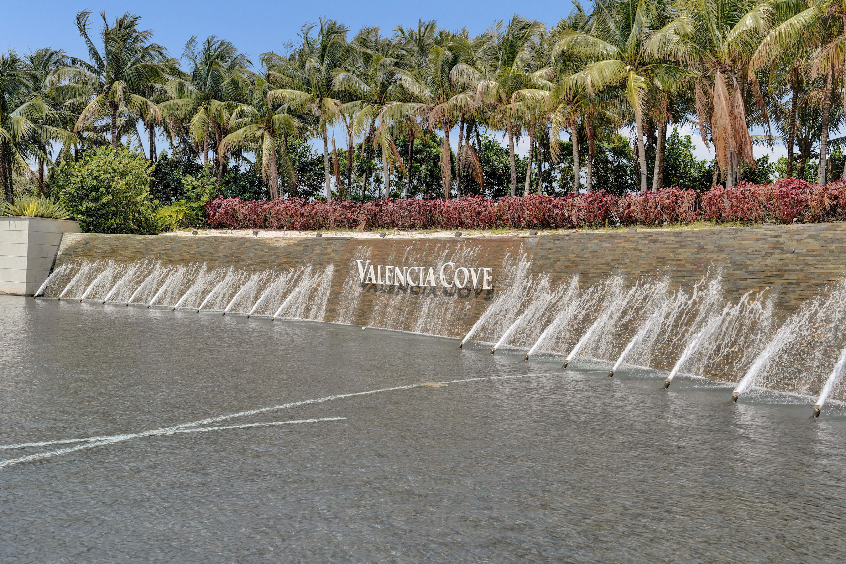 VALENCIA COVE - Residential