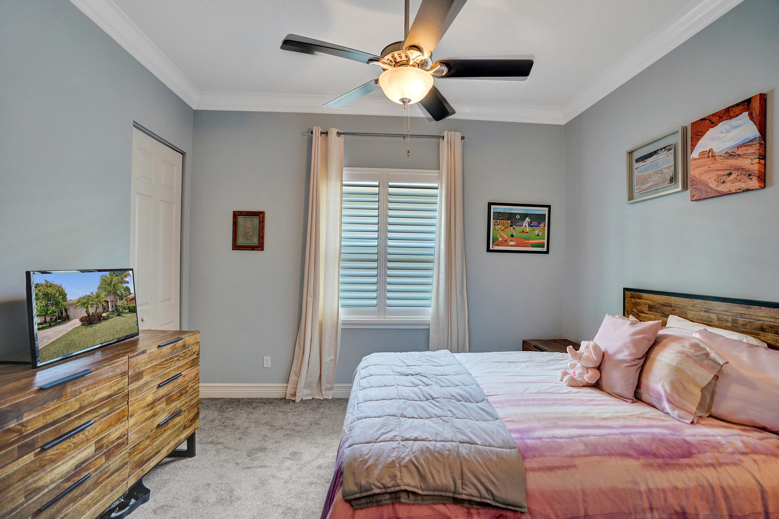VALENCIA COVE - Residential