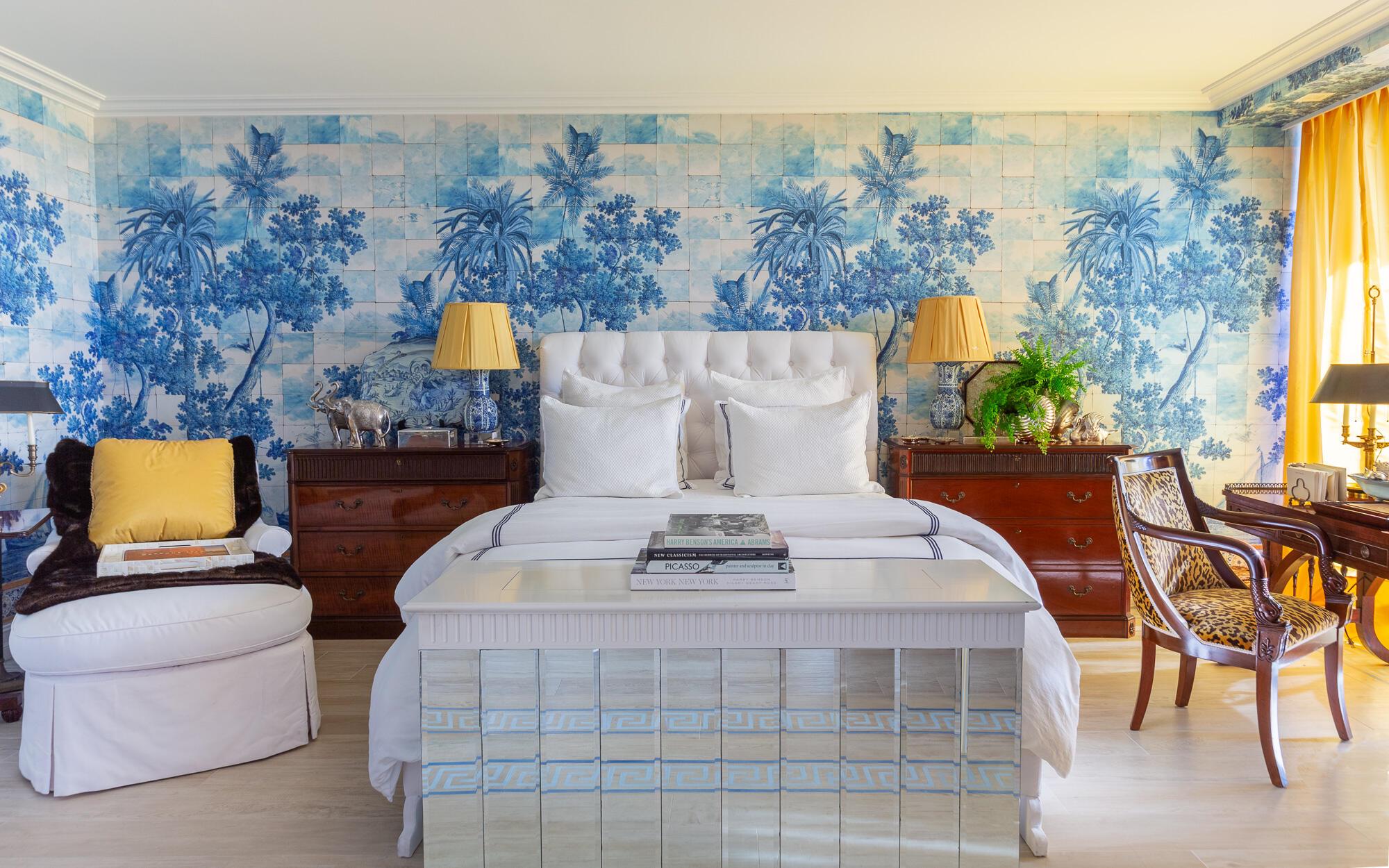 PLAZA OF THE PALM BEACHES - Residential