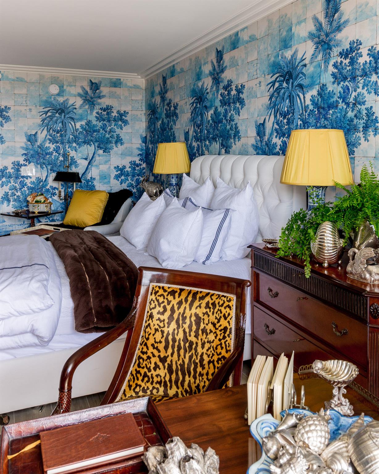 PLAZA OF THE PALM BEACHES - Residential