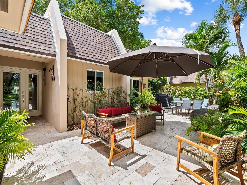 PALM AIRE COUNTRY CLUB - Residential