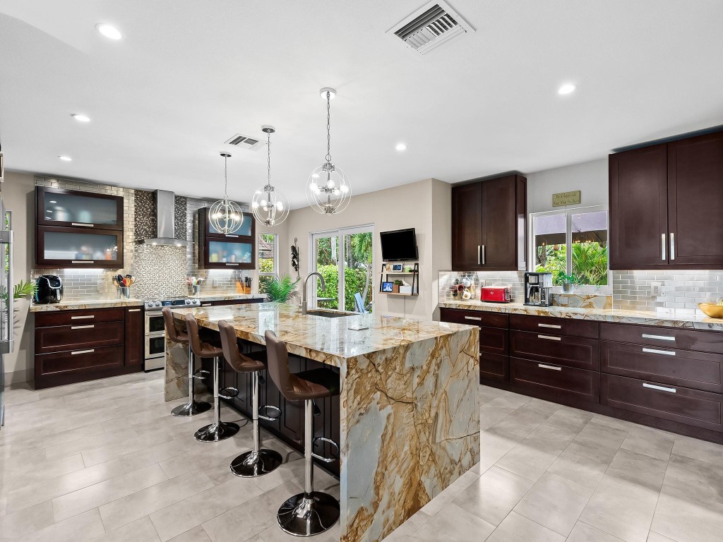 PALM AIRE COUNTRY CLUB - Residential