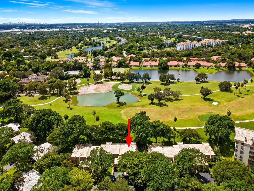 PALM AIRE COUNTRY CLUB - Residential