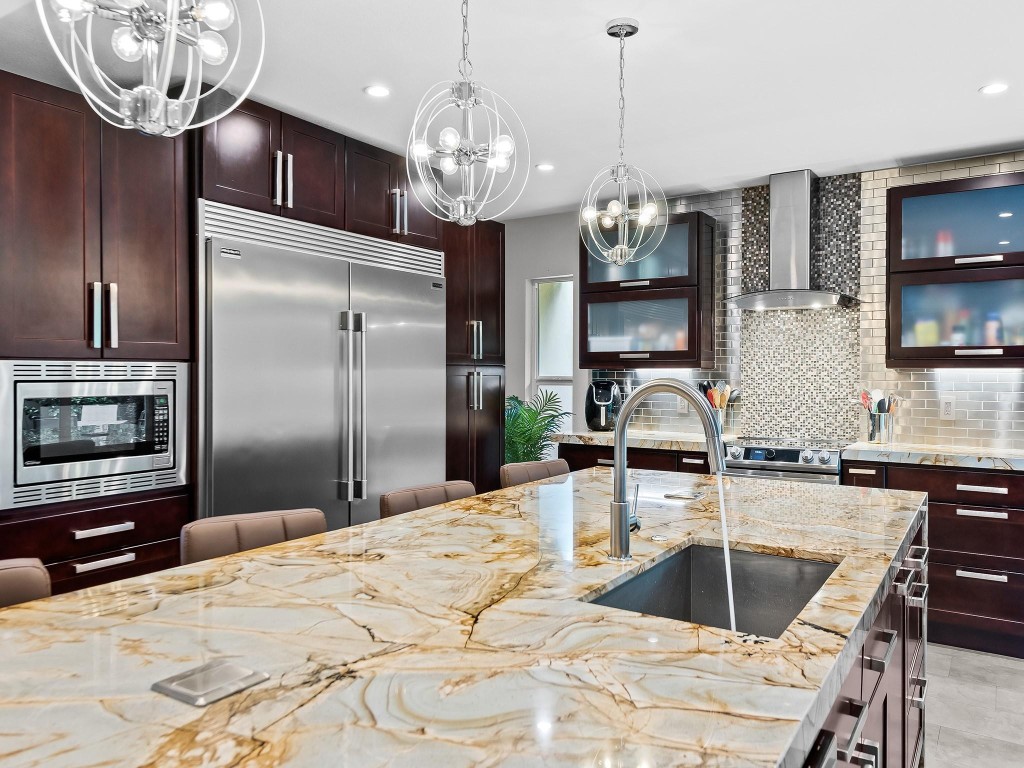 PALM AIRE COUNTRY CLUB - Residential