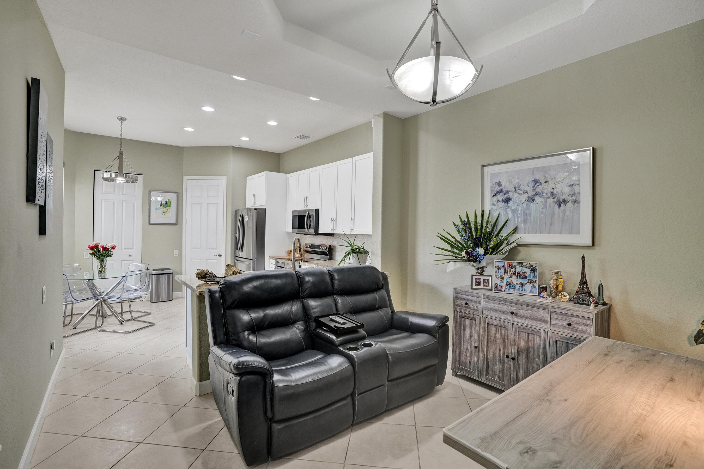 THREE ISLANDS 3RD SECTION - Residential