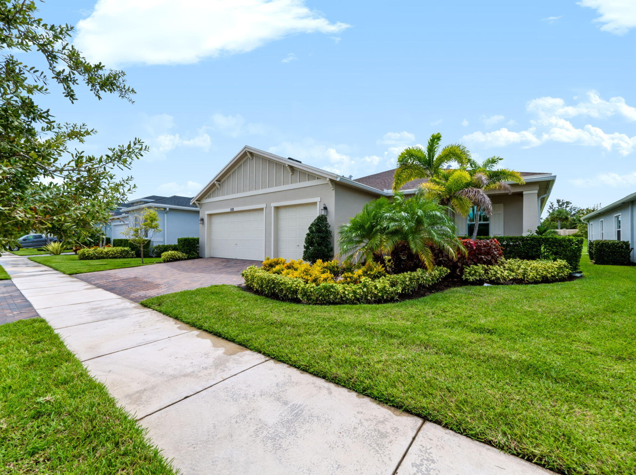 1108 SE WOODBINE Road
