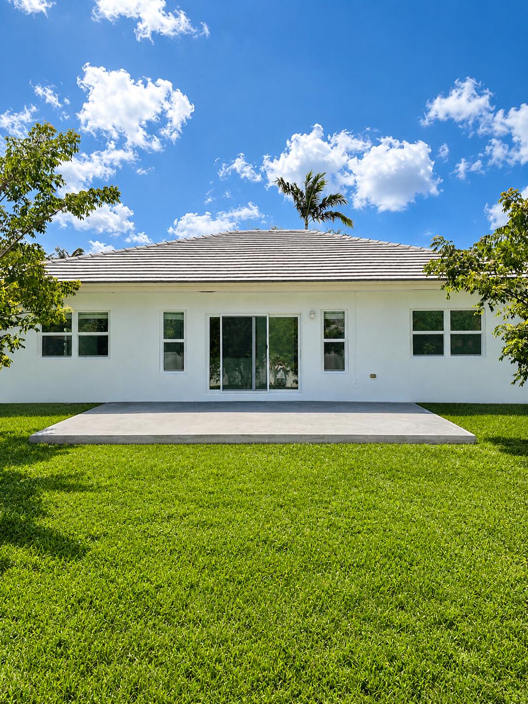 300 NW 17TH Avenue