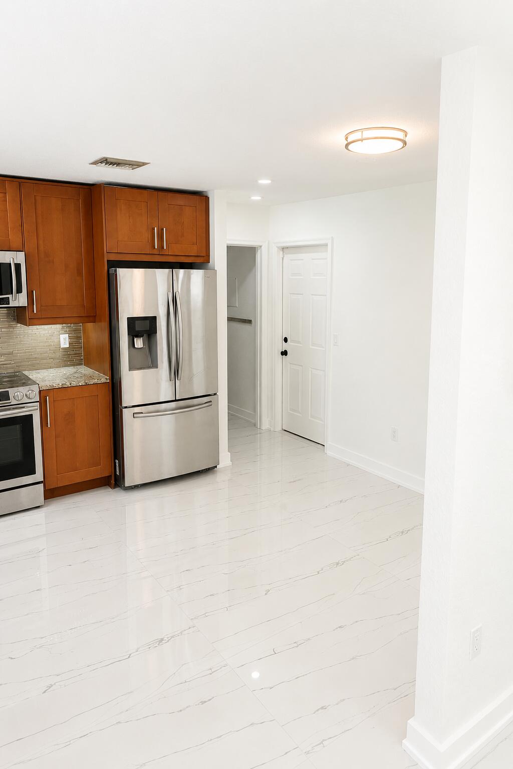 300 NW 17TH Avenue