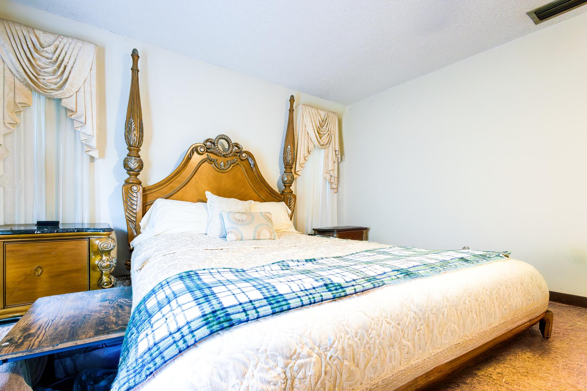 DELRAY SHORES FIRST ADD - Residential