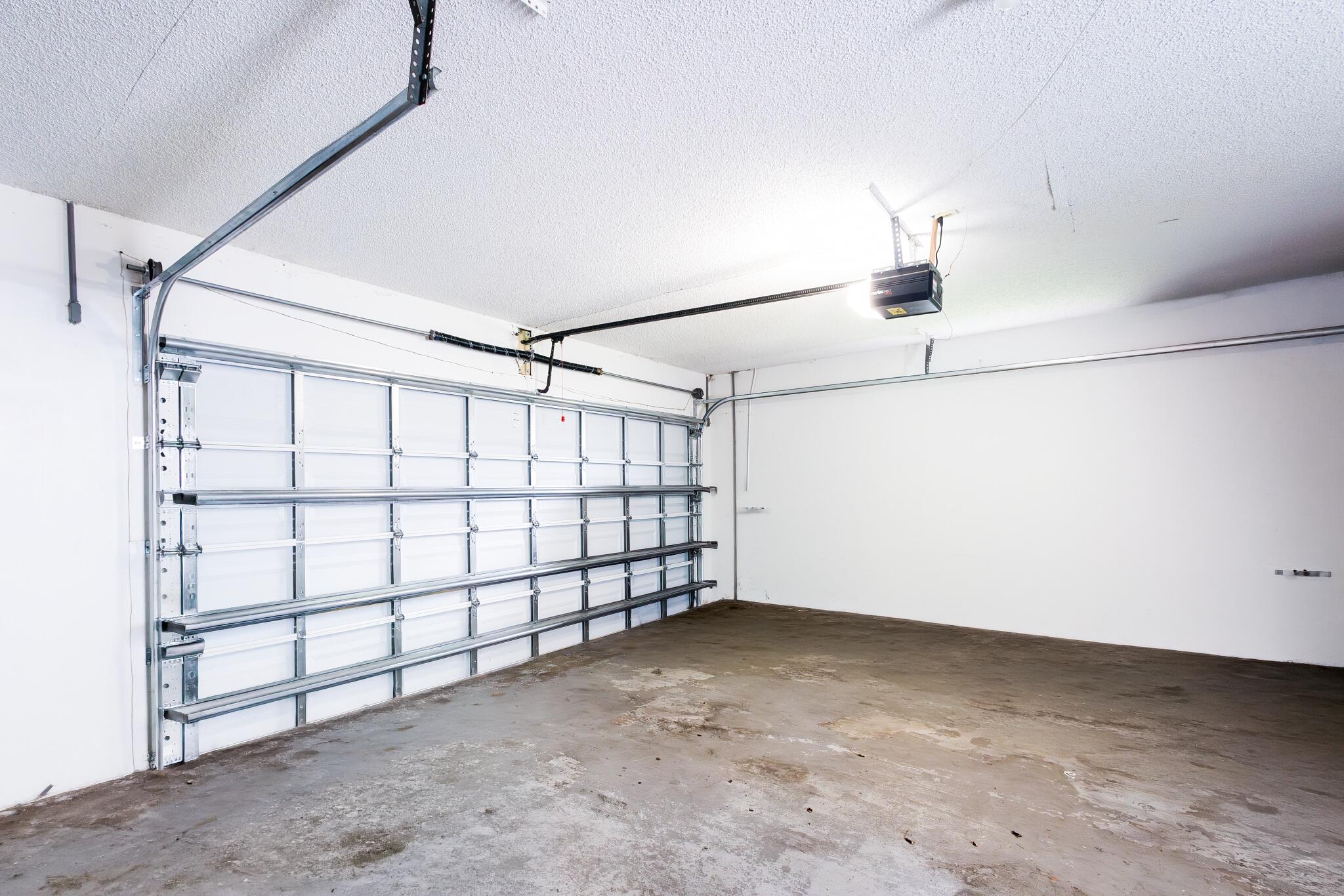 DELRAY SHORES FIRST ADD - Residential