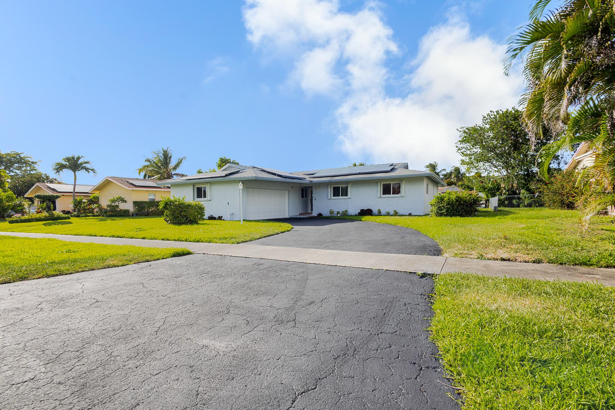DELRAY SHORES FIRST ADD - Residential