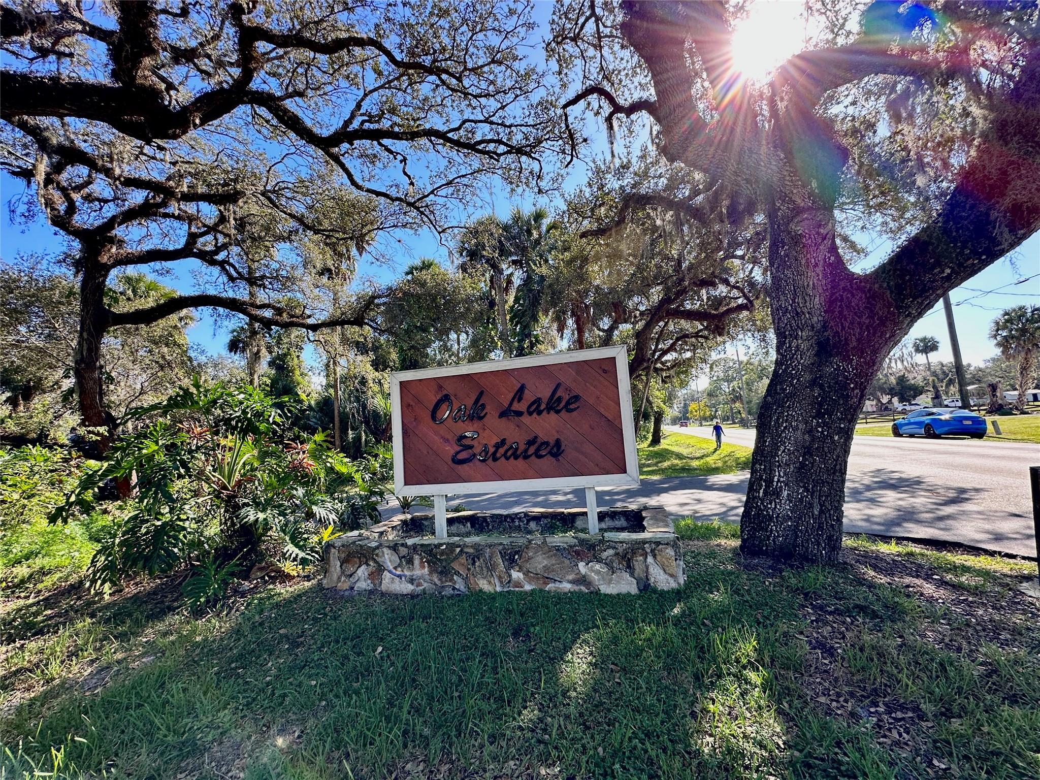This prime 1/2 acre corner lot in the neighborhood of Oak Lake Estates is a blank slate awaiting your vision. Boasting a strategic location just an 8-minute drive from downtown, the property's location offers the perfect blend of tranquility and convenience.
Embrace the community spirit with a voluntary Homeowners Association (HOA) at an affordable $50 per year.
This property is a rare find, offering a balance between suburban tranquility and urban accessibility. Priced attractively at $80,000, this empty canvas awaits your vision to transform it into the home of your dreams. Seize the opportunity to join the Oak Lake Estates community and make this blank slate your very own piece of paradise. Act now, as opportunities like these are as rare as they are valuable!
