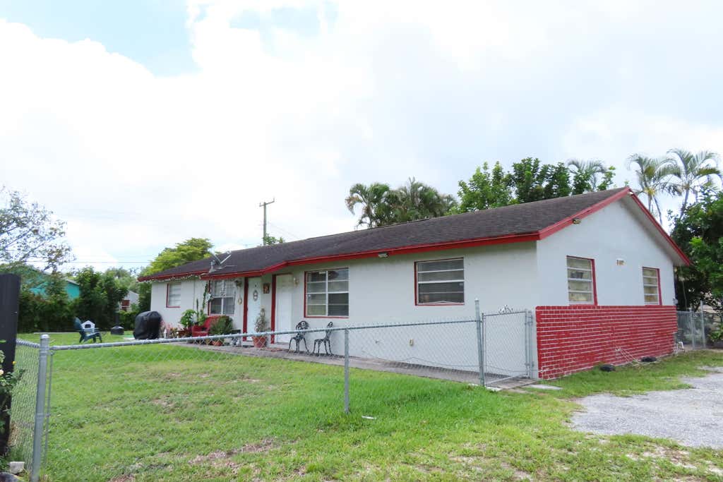 Photo of 1602 Meridian Road, West Palm Beach, FL 33417 (MLS # B26023574)