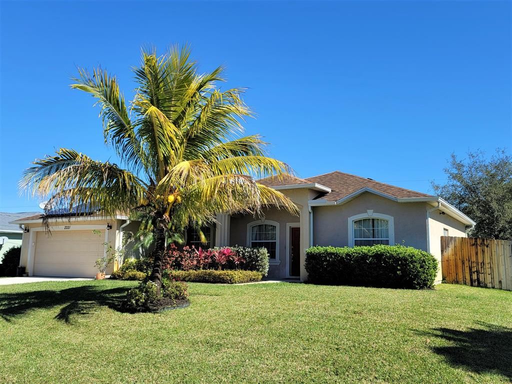Photo of 2221 SE Lucca Street St, Port St Lucie, FL 34952 (MLS # R10773705)
