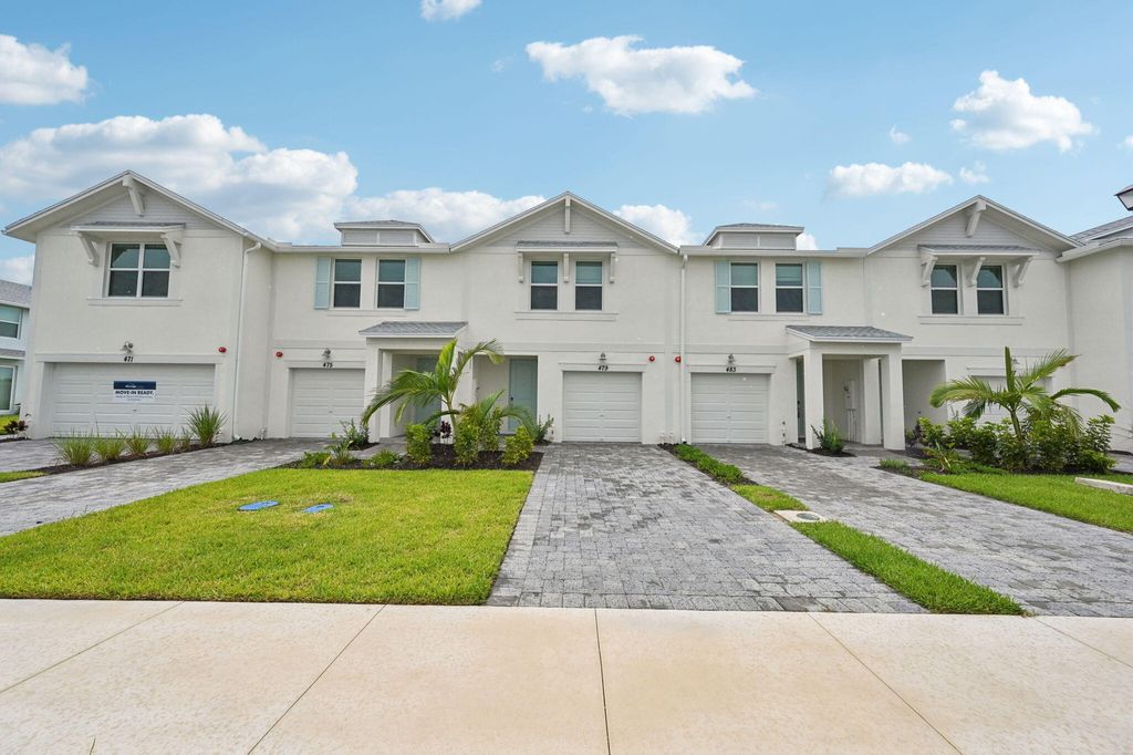 Photo of 479 Salisbury Circle, Fort Pierce, FL 34982 (MLS # R11102466)