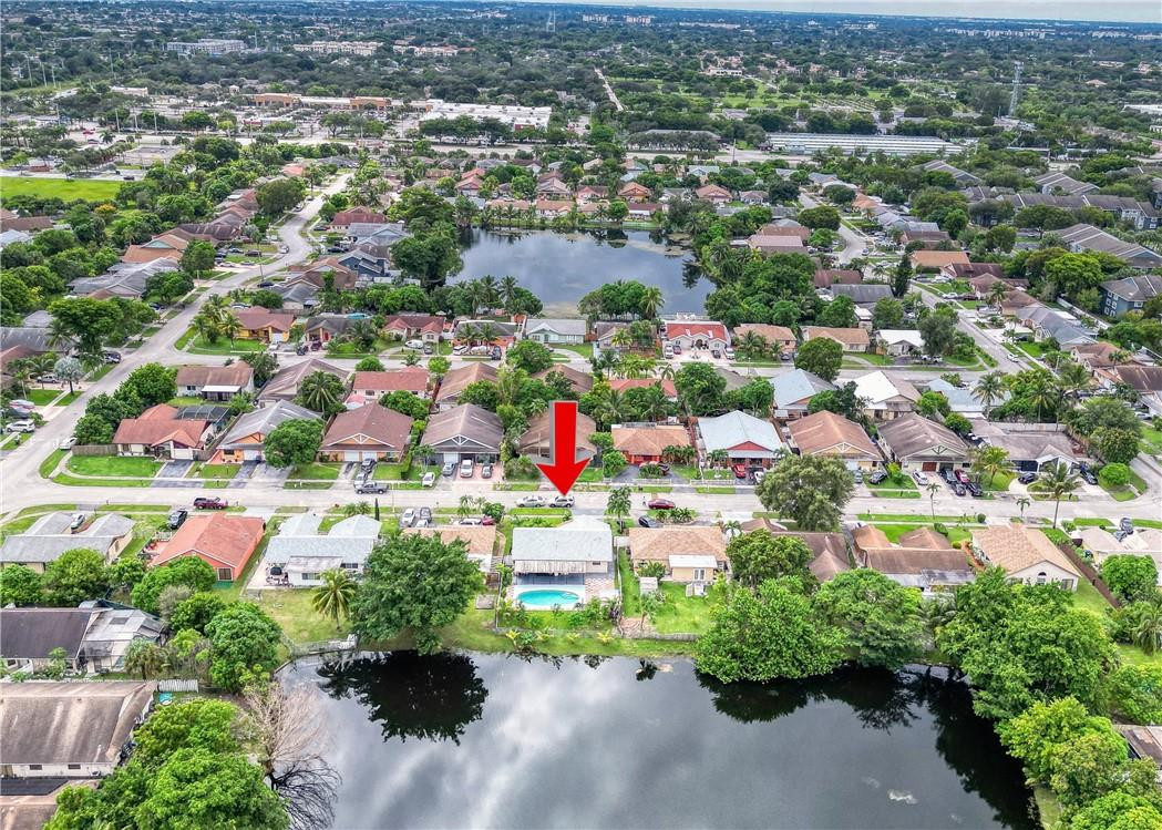 NORTH LAUDERDALE VILLAGE - Residential