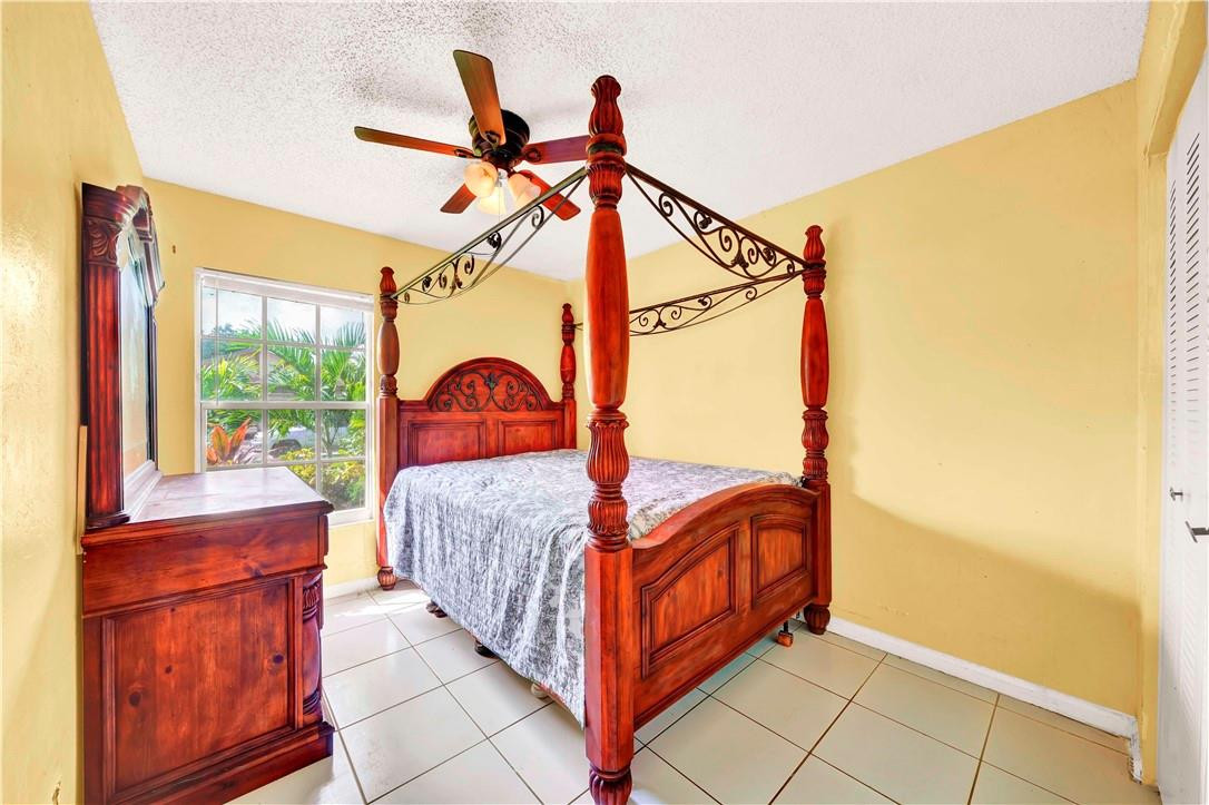 NORTH LAUDERDALE VILLAGE - Residential