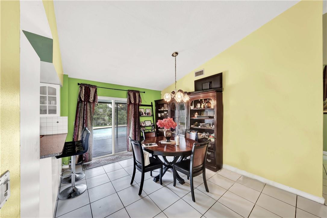 NORTH LAUDERDALE VILLAGE - Residential