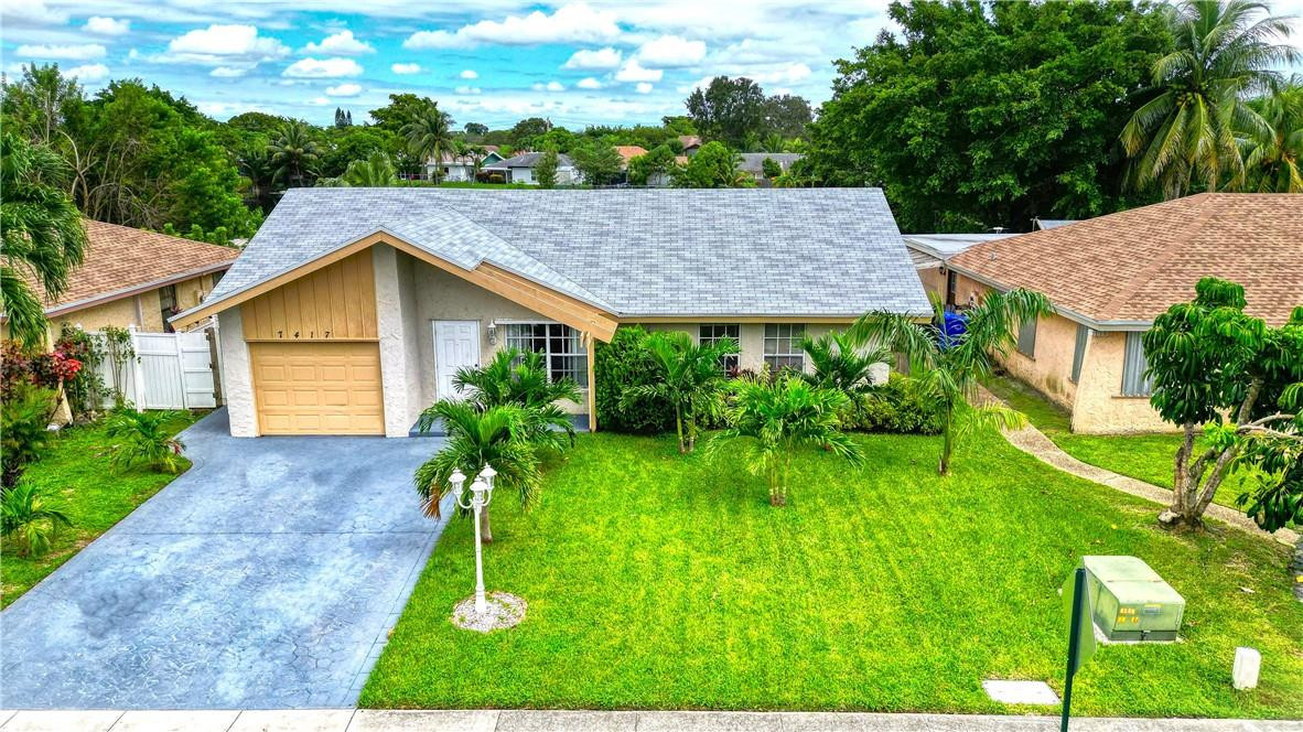 NORTH LAUDERDALE VILLAGE - Residential