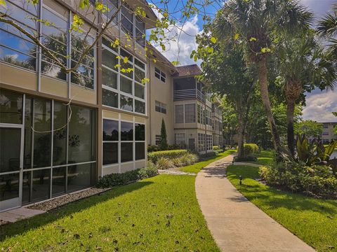 A home in Lauderdale Lakes