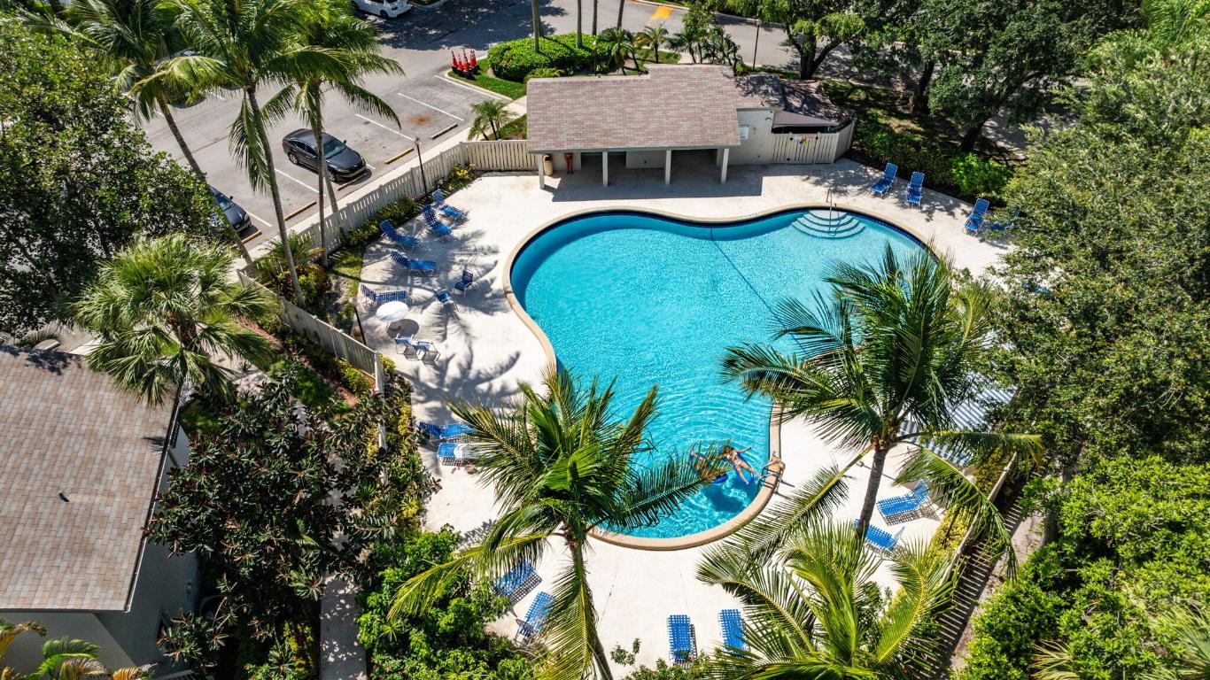 BAYWOOD VILLAGE - Residential