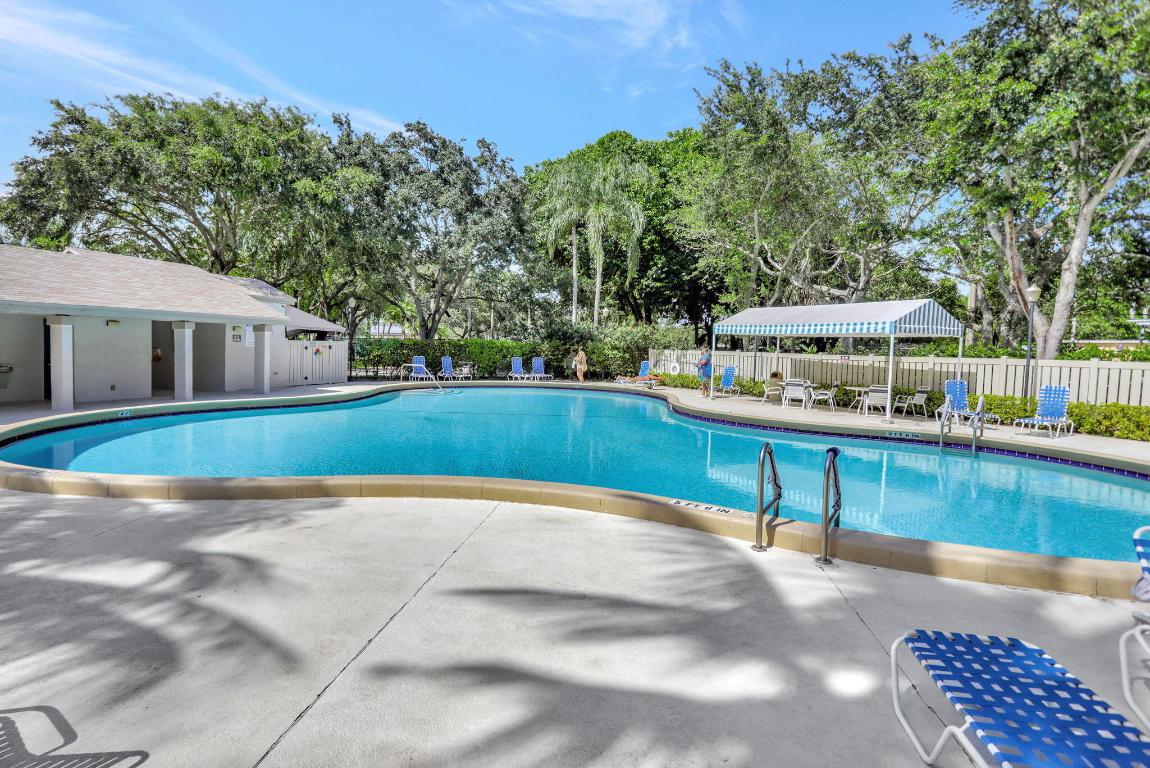 BAYWOOD VILLAGE - Residential