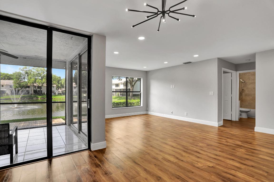 BAYWOOD VILLAGE - Residential