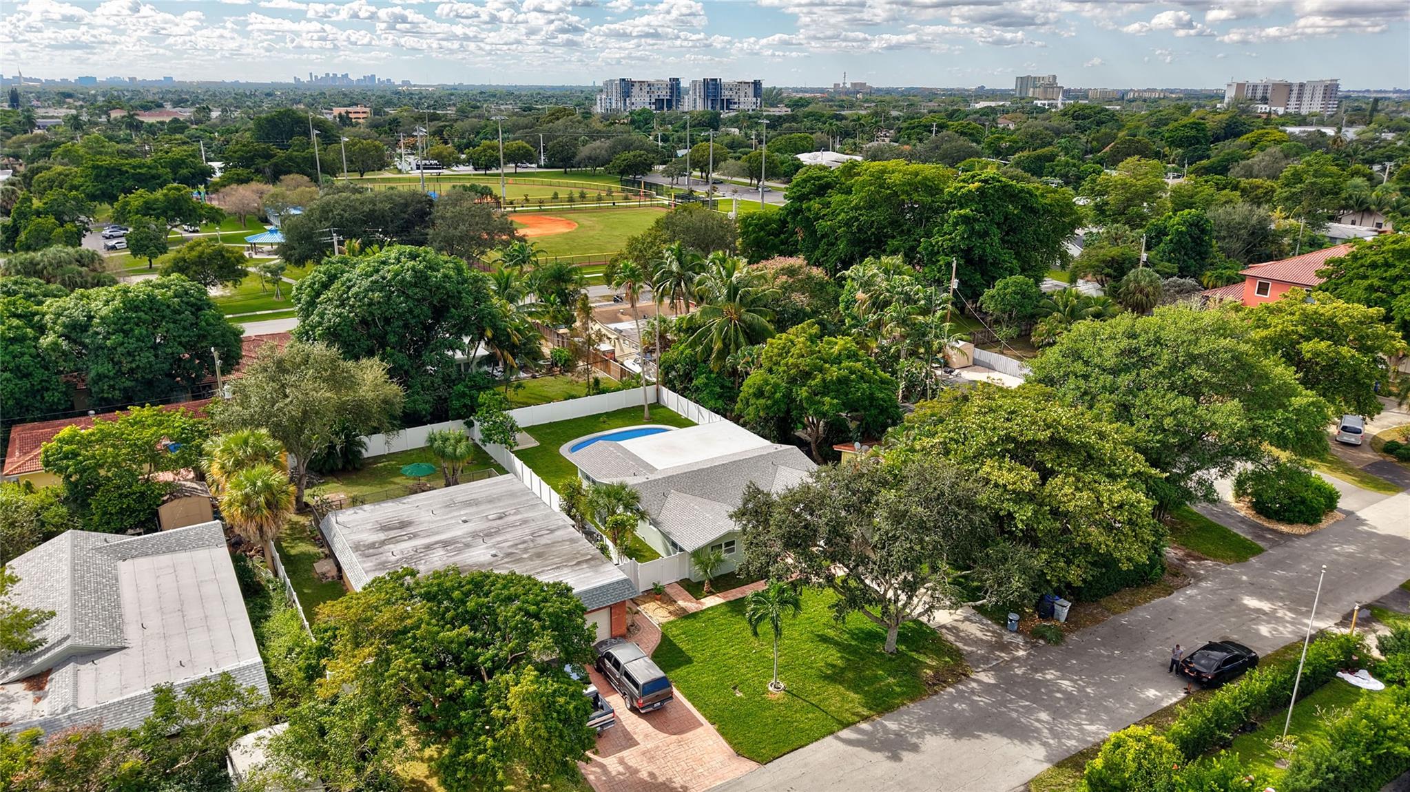 East Haven 21-39 B - Residential