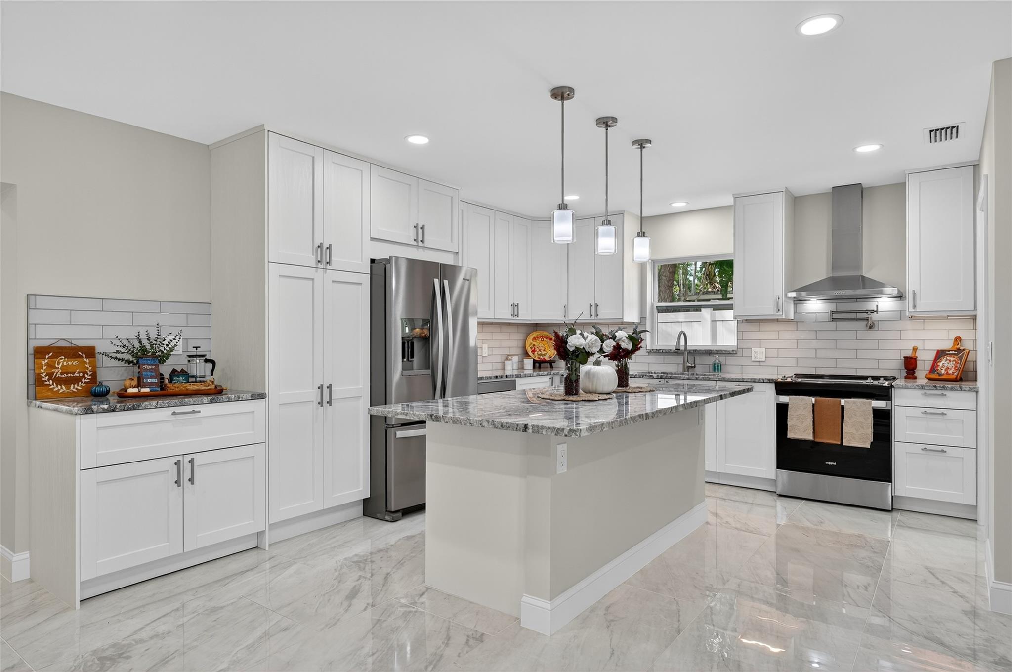 East Haven 21-39 B - Residential