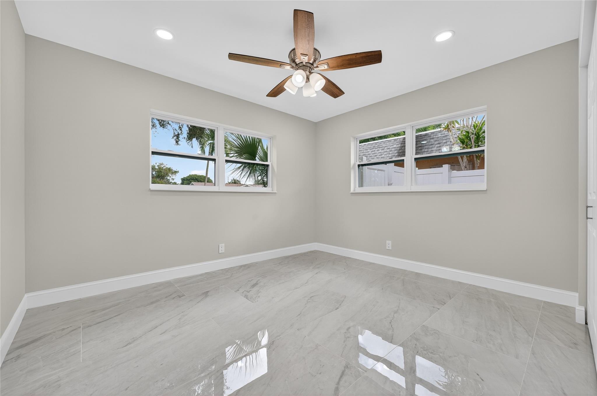 East Haven 21-39 B - Residential