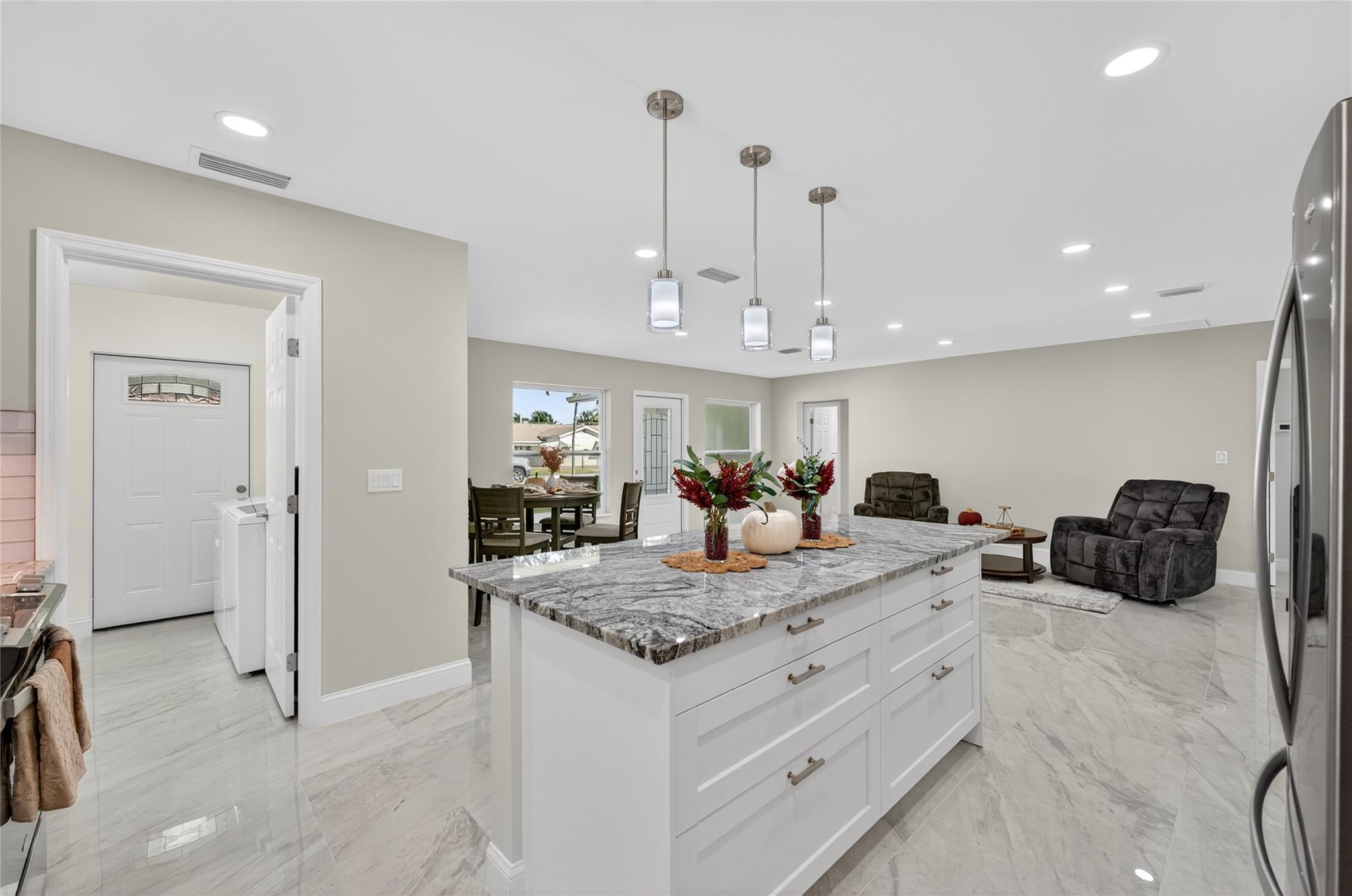 East Haven 21-39 B - Residential