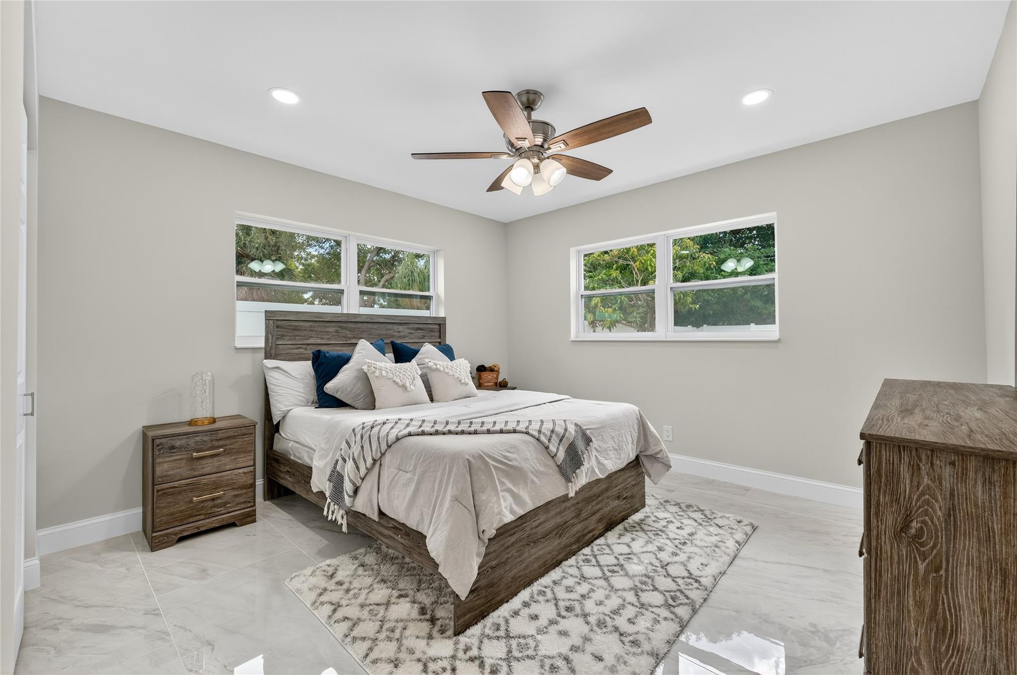 East Haven 21-39 B - Residential