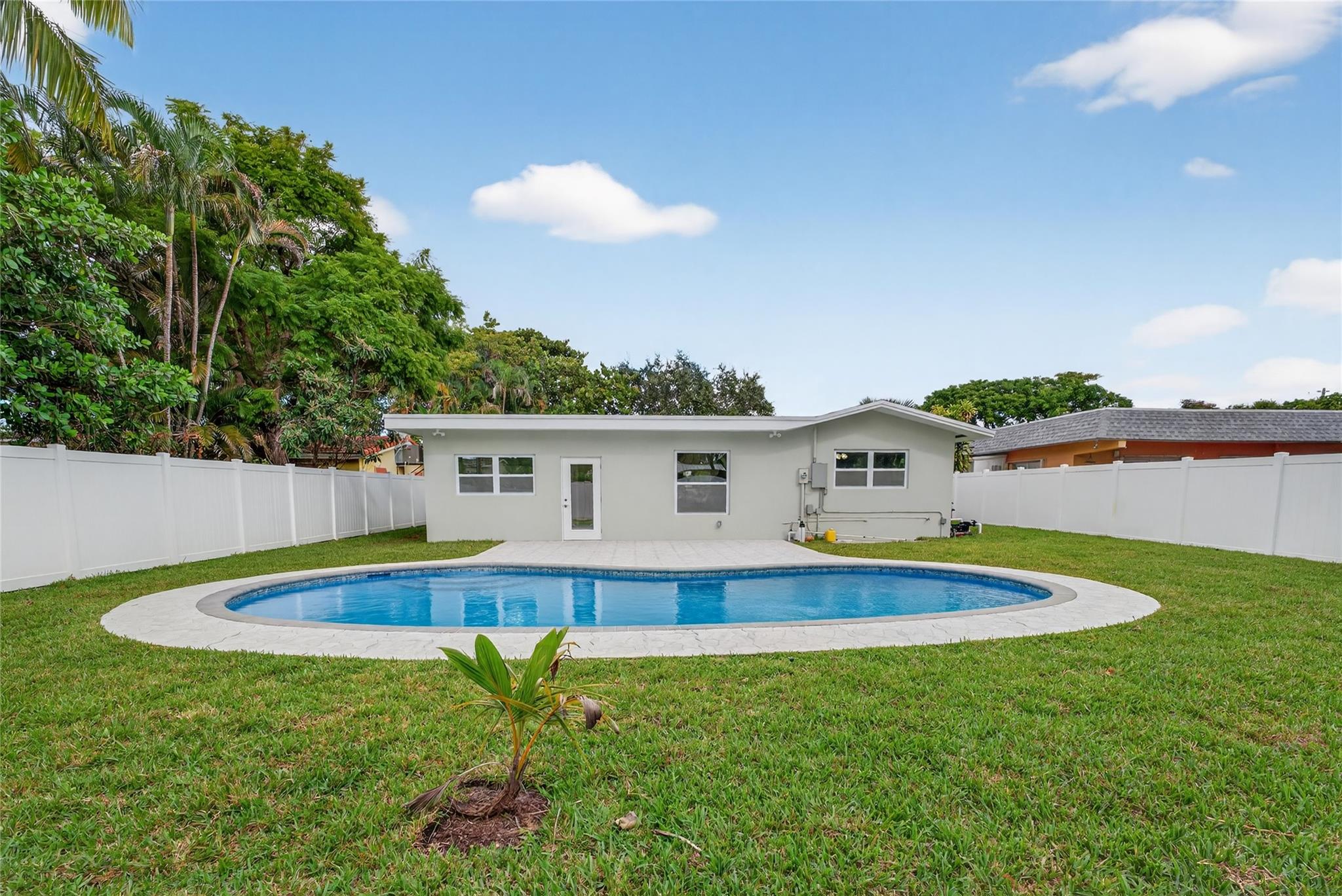 East Haven 21-39 B - Residential