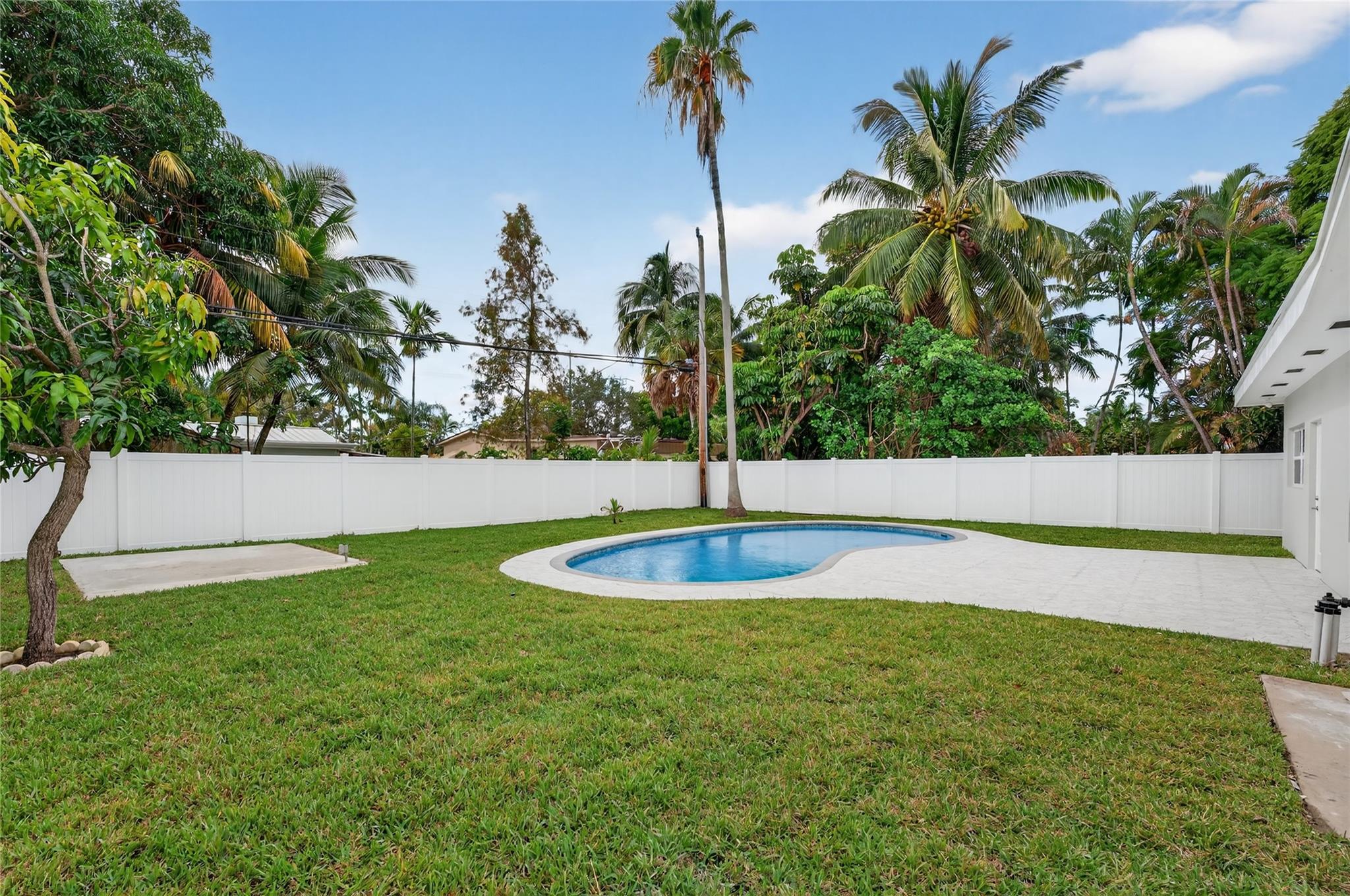 East Haven 21-39 B - Residential