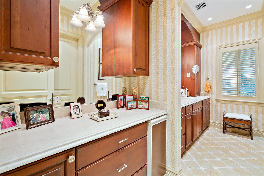 ROYAL PARK - Residential