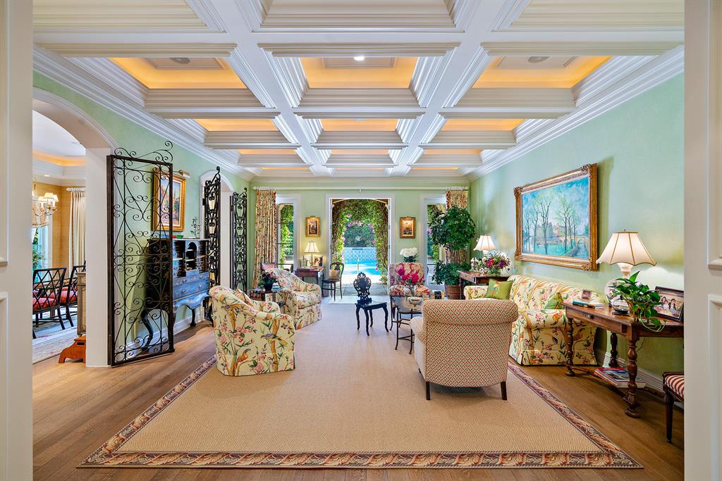 ROYAL PARK - Residential