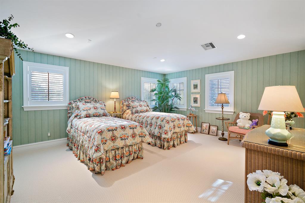 ROYAL PARK - Residential