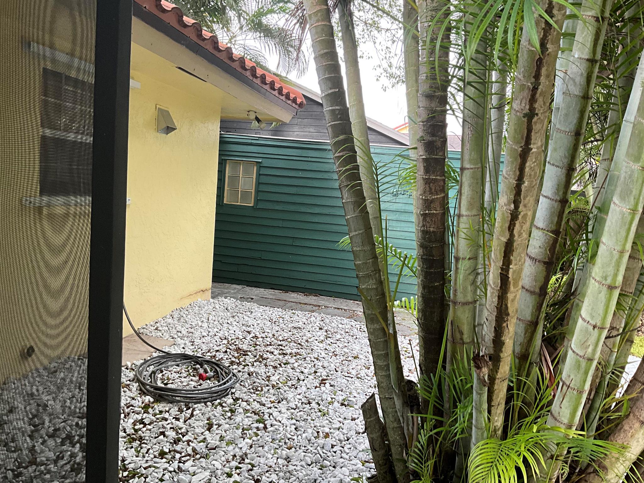 GREENVIEW SHORES - Residential Lease