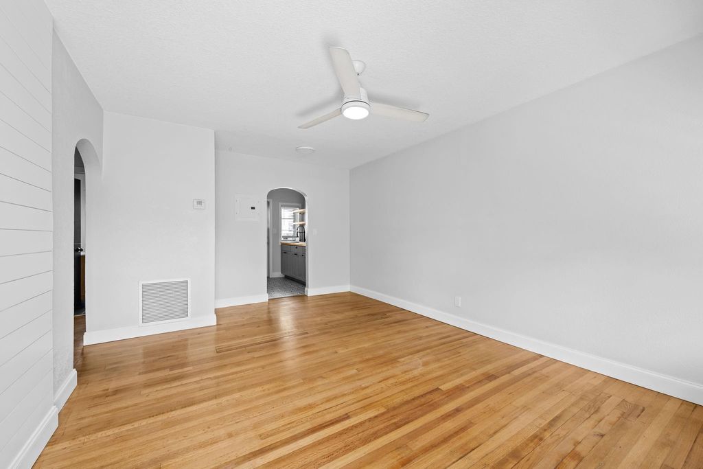 Photo of 411 SW 18th St #1, Fort Lauderdale, FL 33315 (MLS # F10519885)