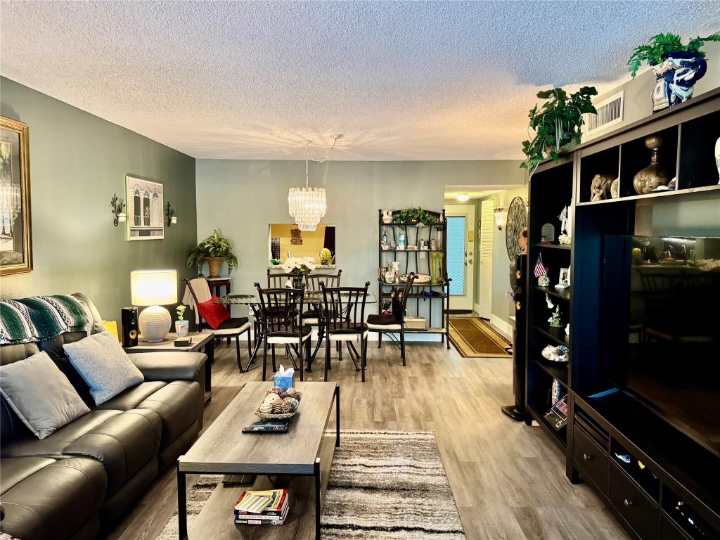 COURTYARDS OF BROWARD - Residential