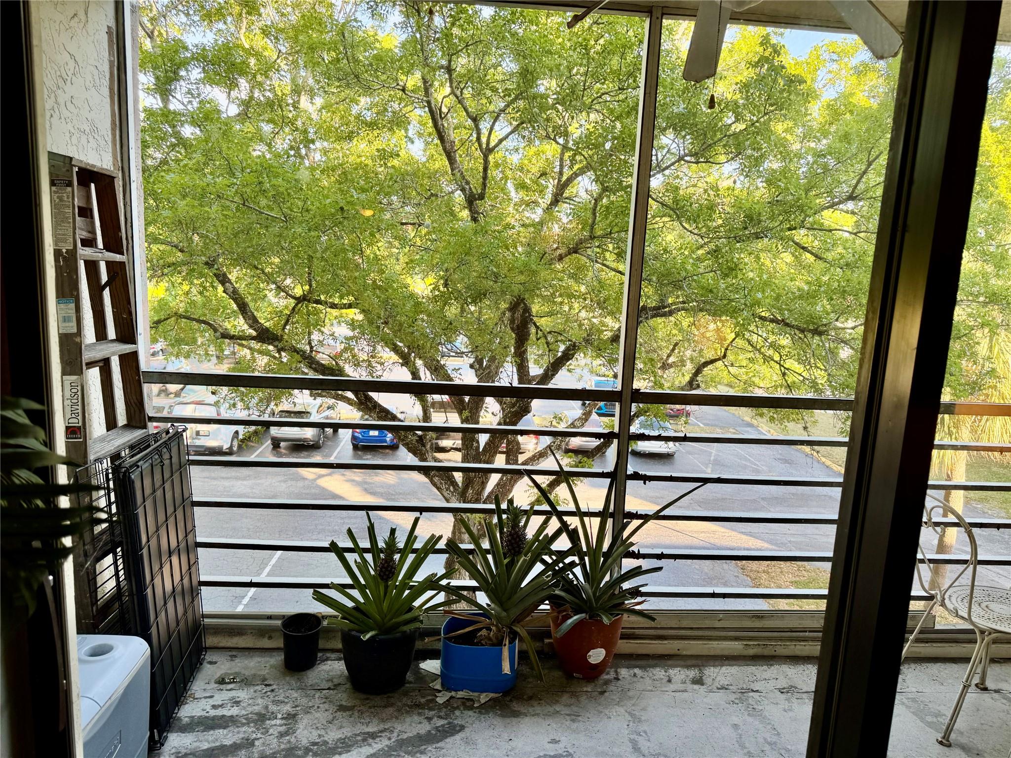 COURTYARDS OF BROWARD - Residential