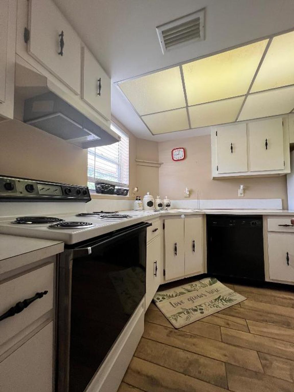 Photo of 18081 SE Country Club Drive #70, Jupiter, FL 33469 (MLS # R10973350)