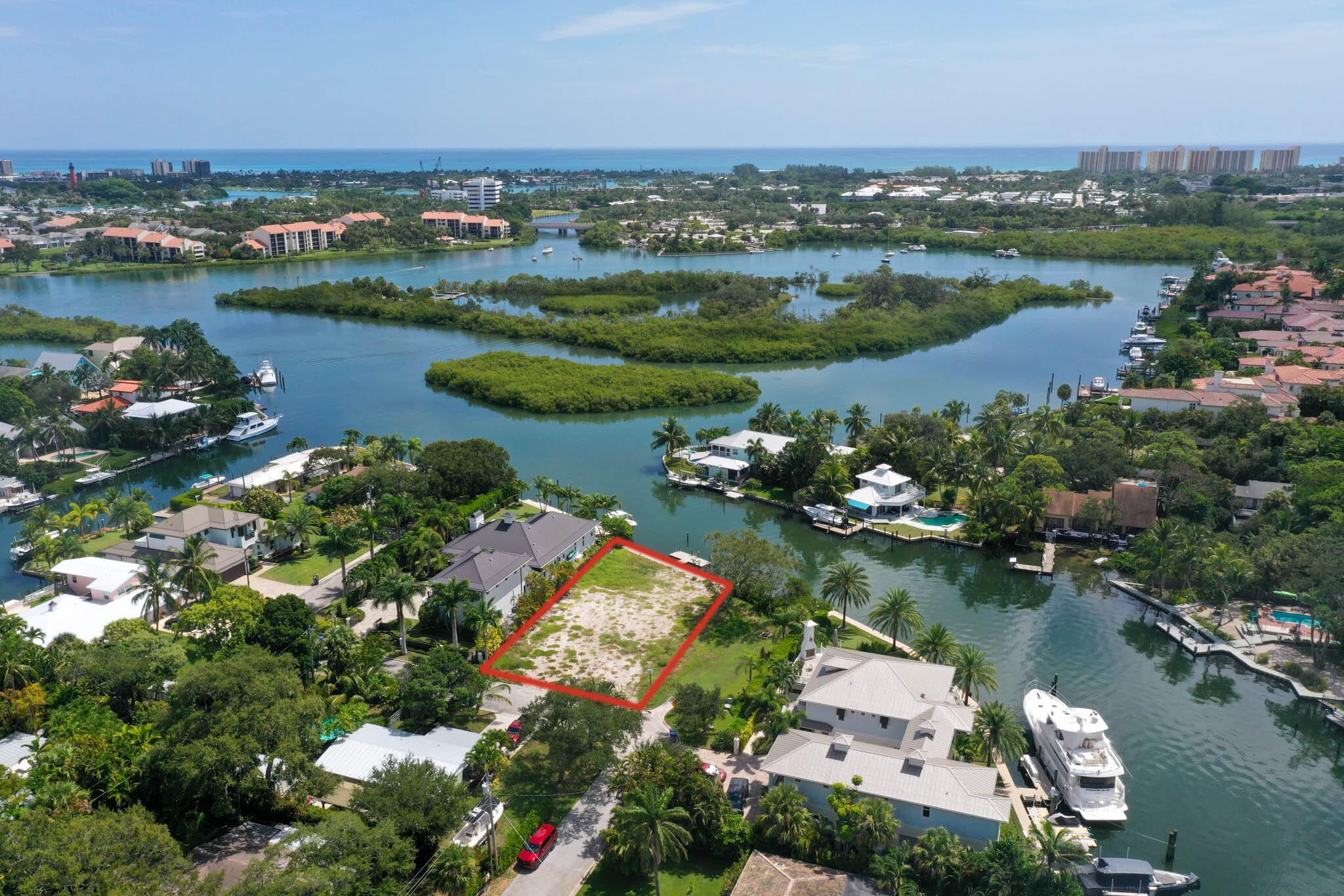 YACHT CLUB ESTATES - Land