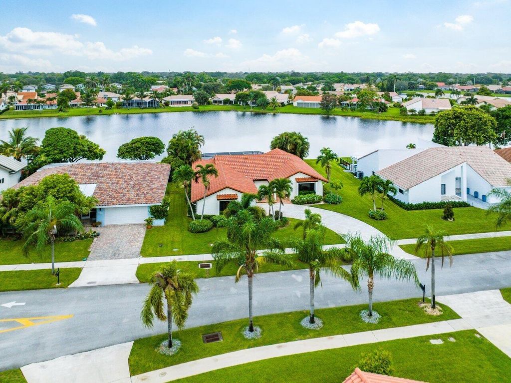 Photo of 2639 SW 23rd Cranbrook Court, Boynton Beach, FL 33436 (MLS # R11006767)