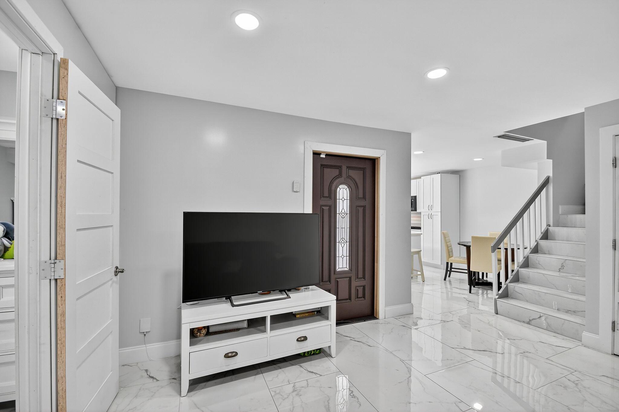 PINES 2 - Residential