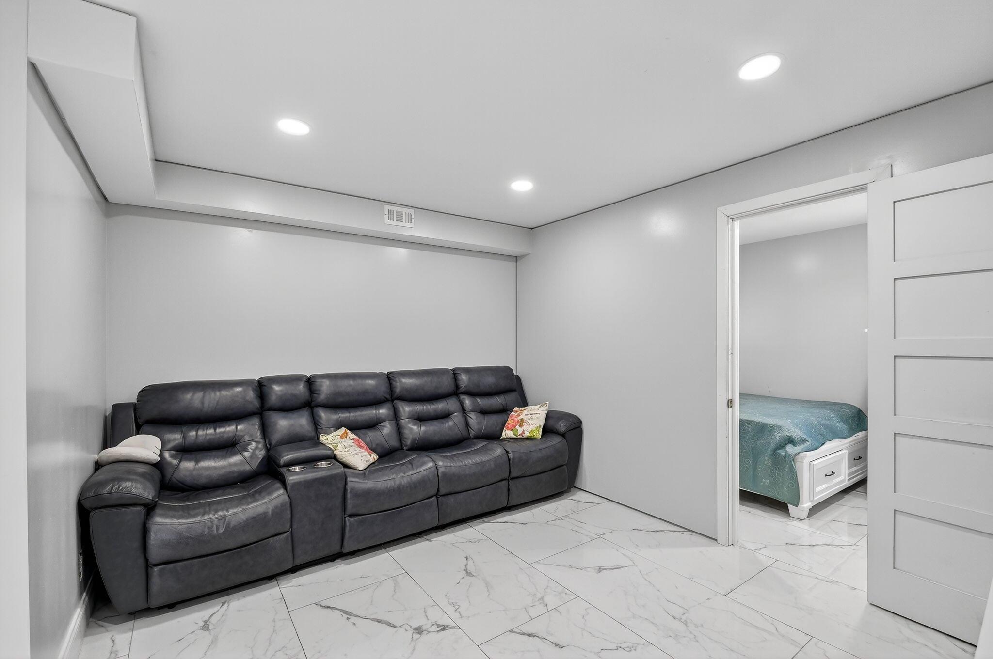 PINES 2 - Residential