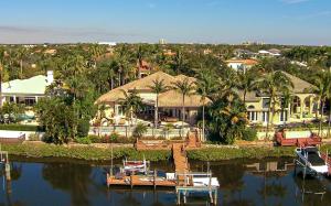 ADMIRALS COVE - Residential