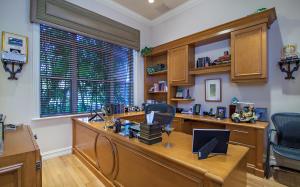 ADMIRALS COVE - Residential